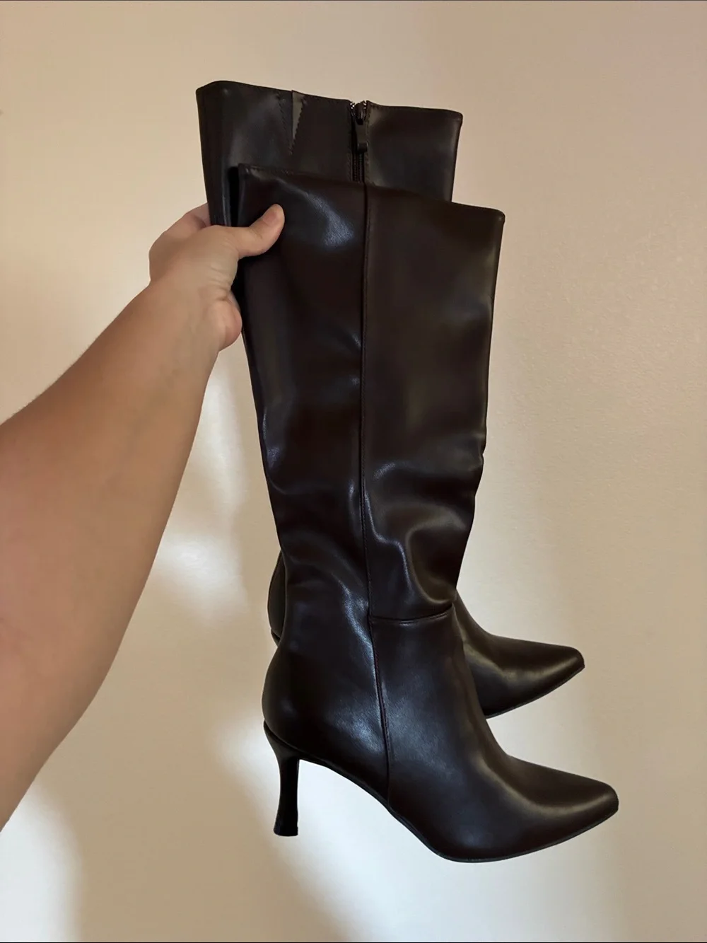Classic Knee-High Pointed-Toe Heeled Boots in Dark Brown